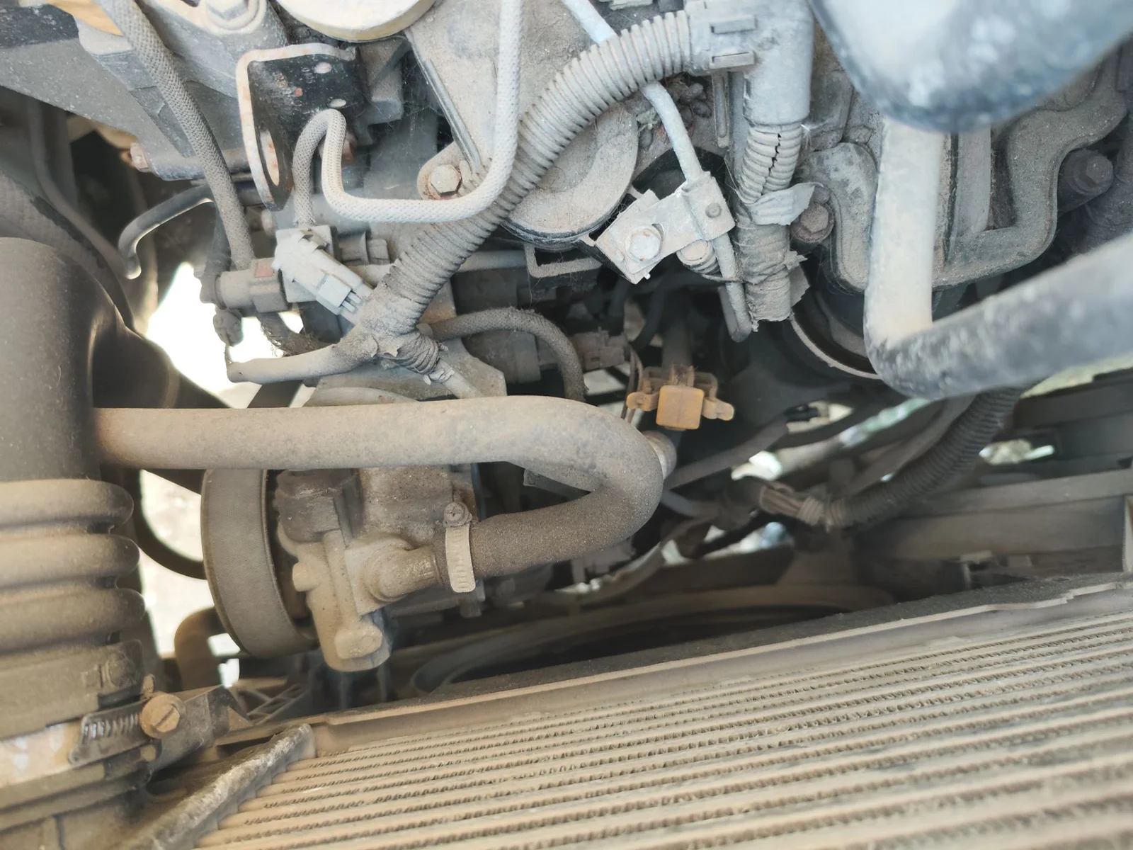 Foto de TUBO PRESION DIRECCION ASISTIDA NISSAN INTERSTAR (X70) 2.5 dCi Diesel CAT (114 CV / 84 KW)