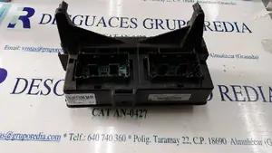 Foto de CAJA RELES / FUSIBLES JEEP GRAND CHEROKEE (WH) 6.1  (426 CV / 313 KW) referencia 04692085AB