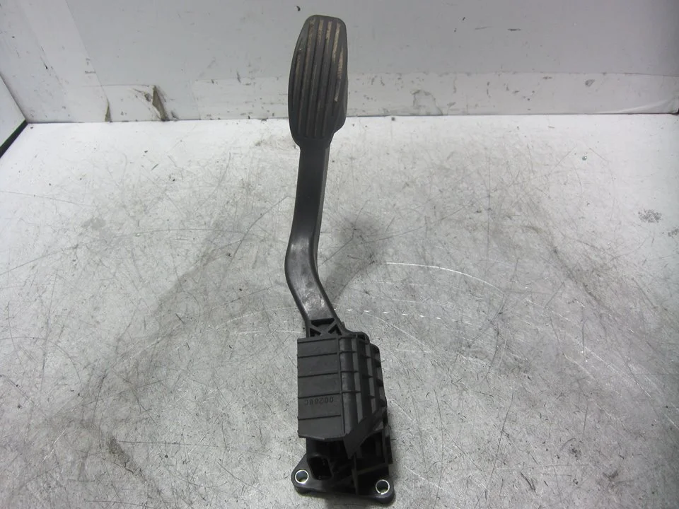 Foto de POTENCIOMETRO PEDAL FIAT 500 (150) BERLINA 1.2 CAT (69 CV / 51 KW) referencia 52097847