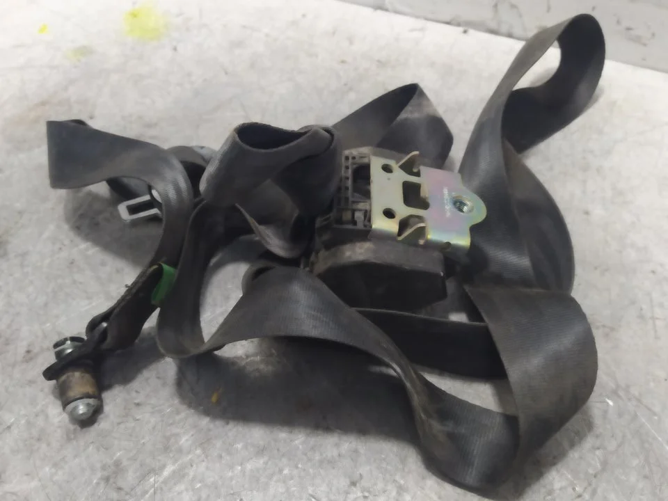Foto de CINTURON SEGURIDAD DELANTERO DERECHO PEUGEOT BOXER (290/330) FURGÓN BAT.2850MM (2002) 2.8 HDI (128 CV / 94 KW) referencia A6188313