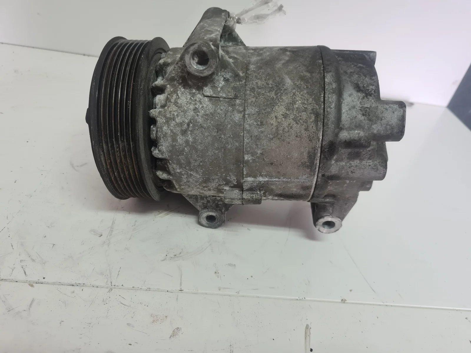 Foto de COMPRESOR AIRE ACONDICIONADO RENAULT SCENIC II (JM) referencia 8200678499