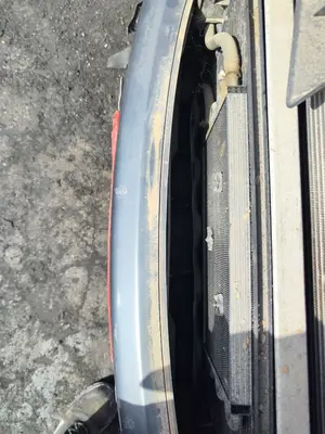 Foto de REFUERZO PARAGOLPES DELANTERO AUDI A6 BERLINA (4B2) 2.5 V6 24V TDI (180 CV / 132 KW) referencia 4B0807109P