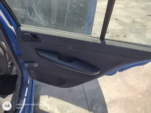 Foto de CERRADURA PUERTA TRASERA DERECHA SKODA FABIA (6Y2/6Y3) 1.2  (54 CV / 40 KW) referencia 3B4839015AJ