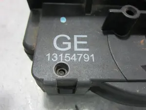 Foto de CERRADURA PUERTA DELANTERA IZQUIERDA OPEL MERIVA 1.4 16V (90 CV / 66 KW) referencia 13154791 foto 5