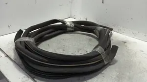 Foto de GOMAS CONTORNO PUERTA MERCEDES-BENZ CLASE E (BM 210) BERLINA 3.0 Turbodiesel CAT (177 CV / 130 KW) referencia 2107200178