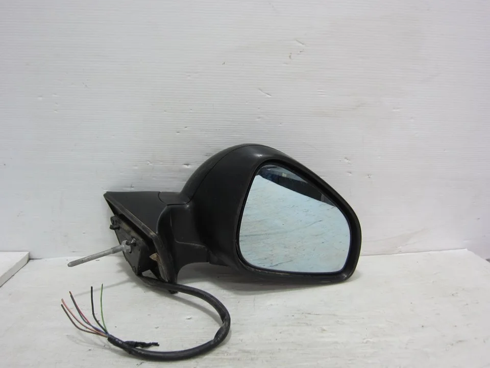 Foto de RETROVISOR DERECHO PEUGEOT 407 1.6 HDi FAP CAT (9HZ / DV6TED4) (109 CV / 80 KW) referencia P96873162XT