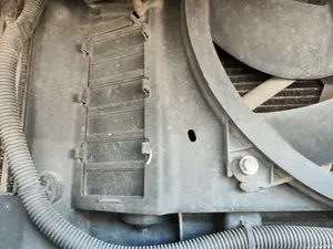 Foto de CONDENSADOR / RADIADOR  AIRE ACONDICIONADO CITROEN BERLINGO FURGÓN 1.6 16V HDi FAP (75 CV / 55 KW)