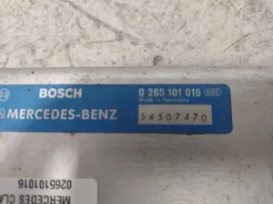Foto de CENTRALITA ABS MERCEDES-BENZ CLASE 124 (BM 124) BERLINA 3.0 Diesel (109 CV / 80 KW) referencia 0265101016 foto 4