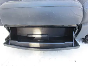 Foto de JUEGO ASIENTOS COMPLETO PORSCHE CAYENNE (TIPO 92A) referencia 918595102 foto 31