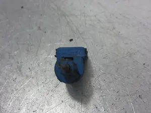 Foto de INTERRUPTOR VOLKSWAGEN POLO IV (9N1) referencia 1J0927189E foto 4