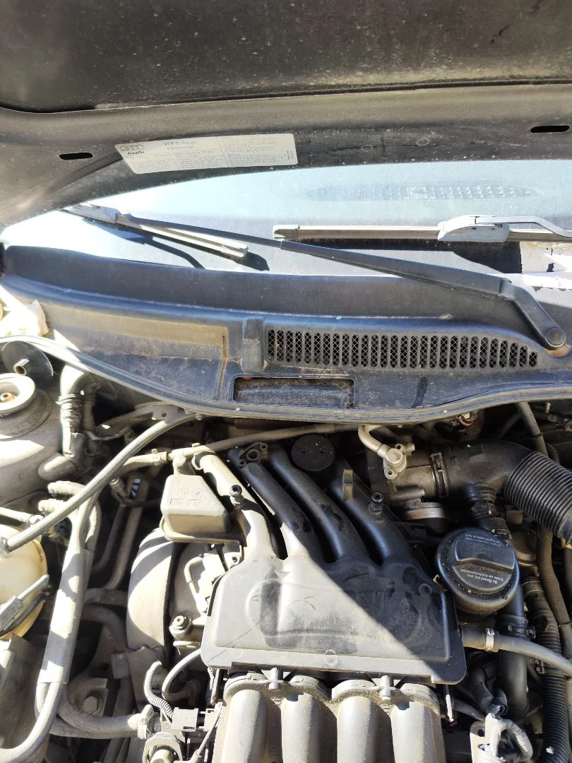 Foto de BRAZO LIMPIA DELANTERO DERECHO AUDI A3 (8L) 1.6 (102 CV / 75 KW) referencia 1J1955410G