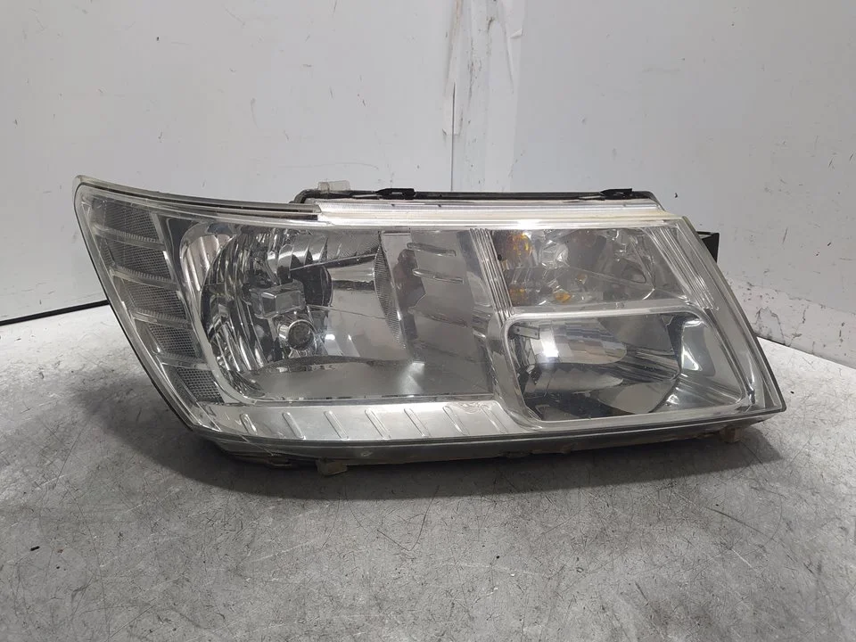 Foto de FARO DERECHO FIAT FREEMONT (345) 2.0 16V Multijet CAT (170 CV / 125 KW) referencia RHD10009
