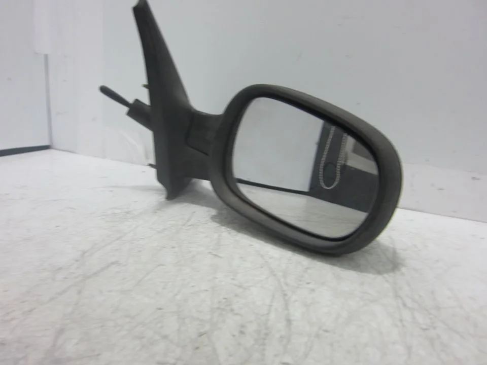 Foto de RETROVISOR DERECHO RENAULT MEGANE I FASE 2 BERLINA (BA0) 1.9 dTi Diesel (80 CV / 59 KW) referencia 12313050