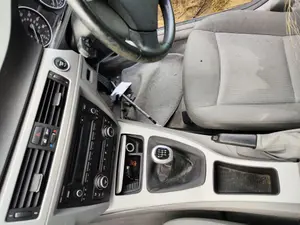 Foto de CONSOLA CENTRAL BMW SERIE 3 BERLINA (E90) 2.0 Turbodiesel CAT (143 CV / 105 KW)