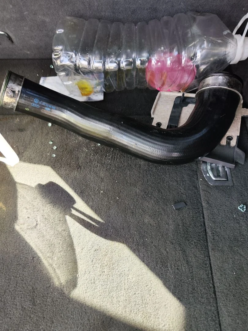 Foto de MANGUERAS INTERCOOLER VOLKSWAGEN TOUAREG (7LA) 2.5 TDI (174 CV / 128 KW)