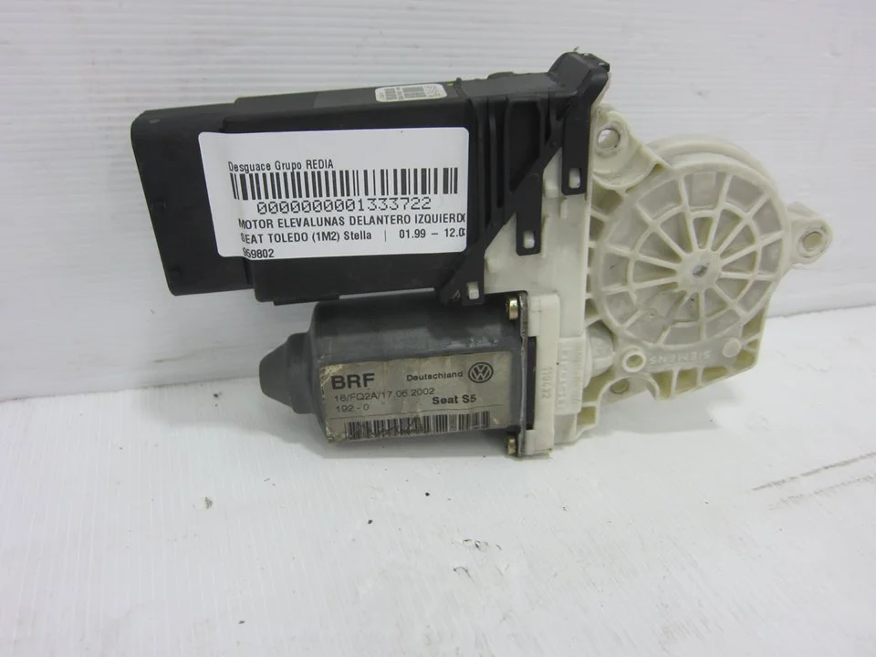 Foto de MOTOR ELEVALUNAS DELANTERO IZQUIERDO SEAT TOLEDO (1M2) 1.9 TDI (90 CV / 66 KW) referencia 959802