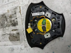 Foto de AIRBAG DELANTERO IZQUIERDO FORD FOCUS BERLINA (CAK) 1.8 TDDI Turbodiesel CAT (90 CV / 66 KW) referencia 2M51A04B85DE foto 2