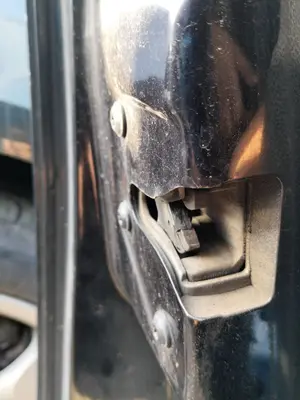 Foto de CERRADURA PUERTA DELANTERA IZQUIERDA FORD MONDEO BERLINA (GE)