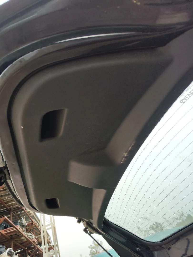 Foto de GUARNECIDO PORTON TRASERO OPEL CORSA D 1.3 16V CDTI (75 CV / 55 KW)