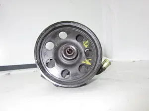 Foto de BOMBA DIRECCION FORD FOCUS BERLINA (CAK) referencia HBDJC foto 1