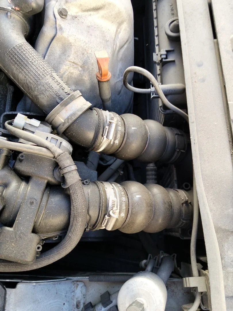 Foto de MANGUERAS INTERCOOLER PEUGEOT 308 SW 1.6 HDi FAP CAT (9HZ / DV6TED4) (109 CV / 80 KW)