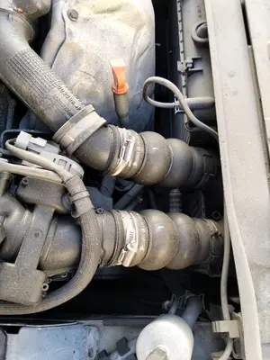 Foto de MANGUERAS INTERCOOLER PEUGEOT 308 SW 1.6 HDi FAP CAT (9HZ / DV6TED4) (109 CV / 80 KW)