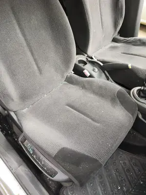 Foto de ASIENTO DELANTERO DERECHO CITROEN C4 BERLINA 1.6 16V HDi (90 CV / 66 KW) foto 3