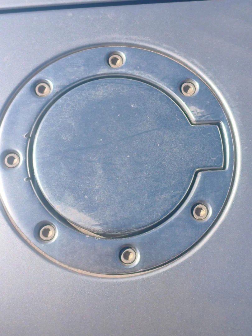 Foto de TAPA EXTERIOR COMBUSTIBLE AUDI TT COUPE/ROADSTER (8N3/8N9) 1.8 20V Turbo (180 CV / 132 KW) referencia 8N0809905C