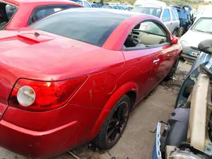 Foto de PASO RUEDA TRASERO DERECHO RENAULT MEGANE II COUPE/CABRIO 1.6 16V (113 CV / 83 KW)