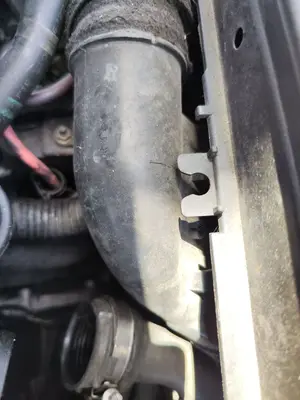 Foto de MANGUERAS INTERCOOLER RENAULT MEGANE II BERLINA 3P 1.9 dCi Diesel (120 CV / 88 KW)