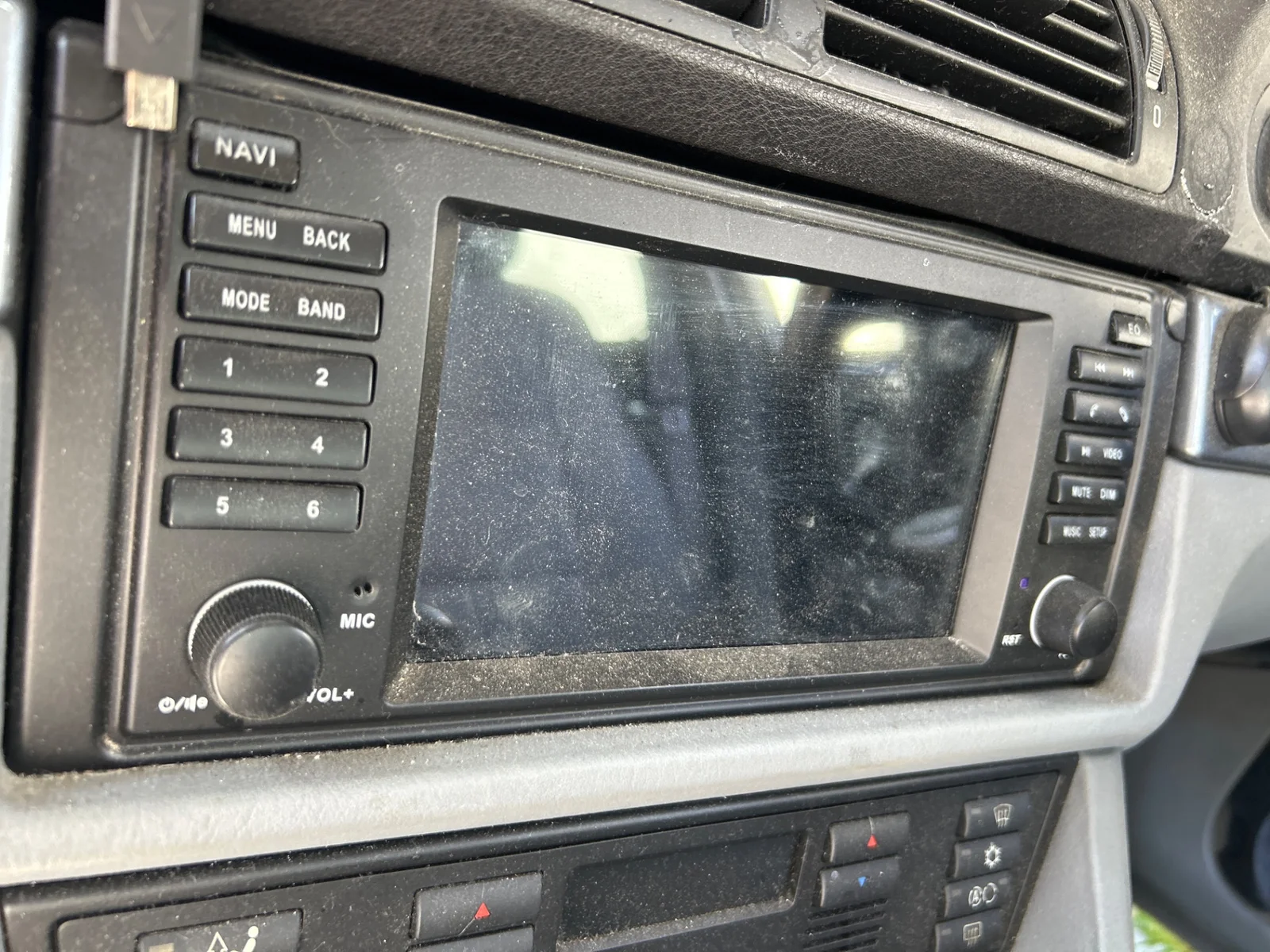 Foto de SISTEMA AUDIO / RADIO CD BMW SERIE 5 TOURING (E39) 2.0 24V (150 CV / 110 KW)