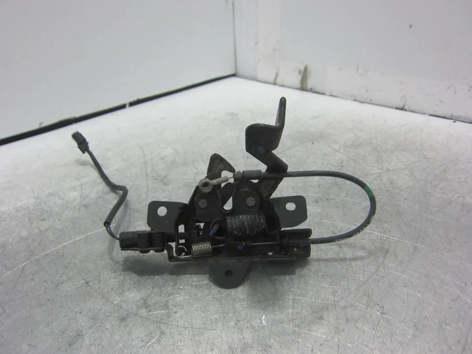 Foto de CERRADURA CAPO HYUNDAI I20 (GB) 1.2 16V CAT (84 CV / 62 KW) referencia 81130C8010