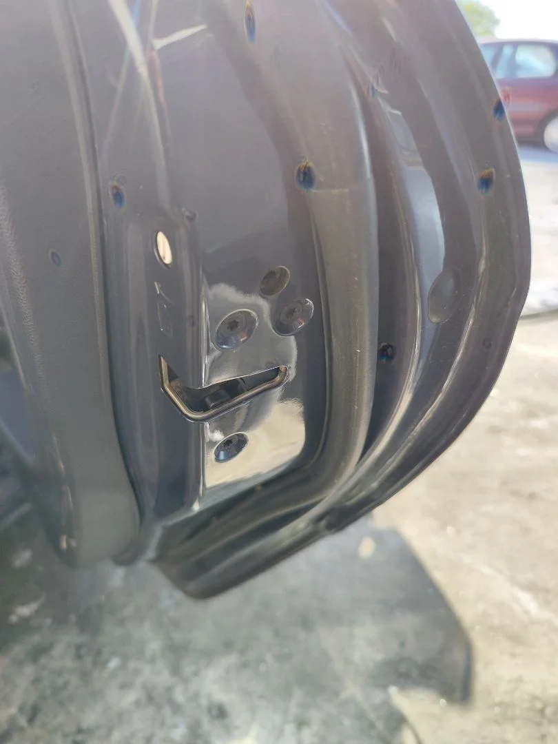 Foto de CERRADURA PUERTA TRASERA DERECHA FORD FIESTA (CNN) 1.5 TDCi CAT (75 CV / 55 KW) referencia 2053483