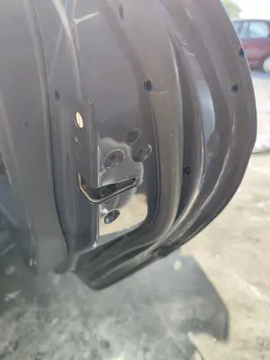 Foto de CERRADURA PUERTA TRASERA DERECHA FORD FIESTA (CNN) 1.5 TDCi CAT (75 CV / 55 KW) referencia 2053483