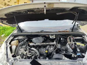 Foto de TORPEDO PEUGEOT 307 BREAK/ SW (S2) 2.0 16V HDi FAP CAT (RHR / DW10BTED4) (136 CV / 100 KW)