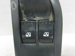 Foto de MANDO ELEVALUNAS DELANTERO DERECHO RENAULT LAGUNA II (BG0) 1.9 dCi Diesel CAT (101 CV / 74 KW) referencia 26517 foto 2