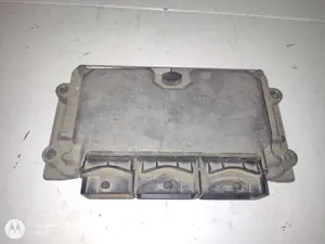 Foto de CENTRALITA MOTOR UCE CITROEN SAXO 1.5 Diesel (57 CV / 42 KW) referencia 0281001839 foto 5