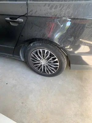 Foto de BIELETA ESTABILIZADORA TRASERA IZQUIERDA VOLKSWAGEN PASSAT VARIANT (3C5) 2.0 TDI (140 CV / 103 KW) referencia 3C1614019D FKZ