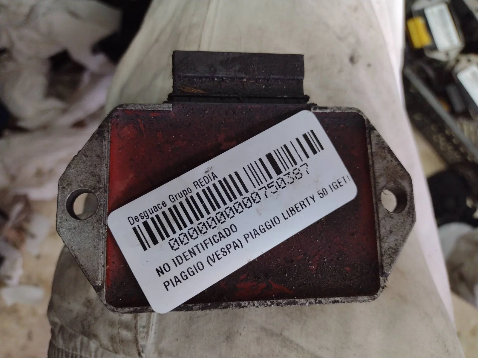 Foto de REGULADOR DE CORRIENTE PIAGGIO (VESPA) LIBERTY 50 I-GET