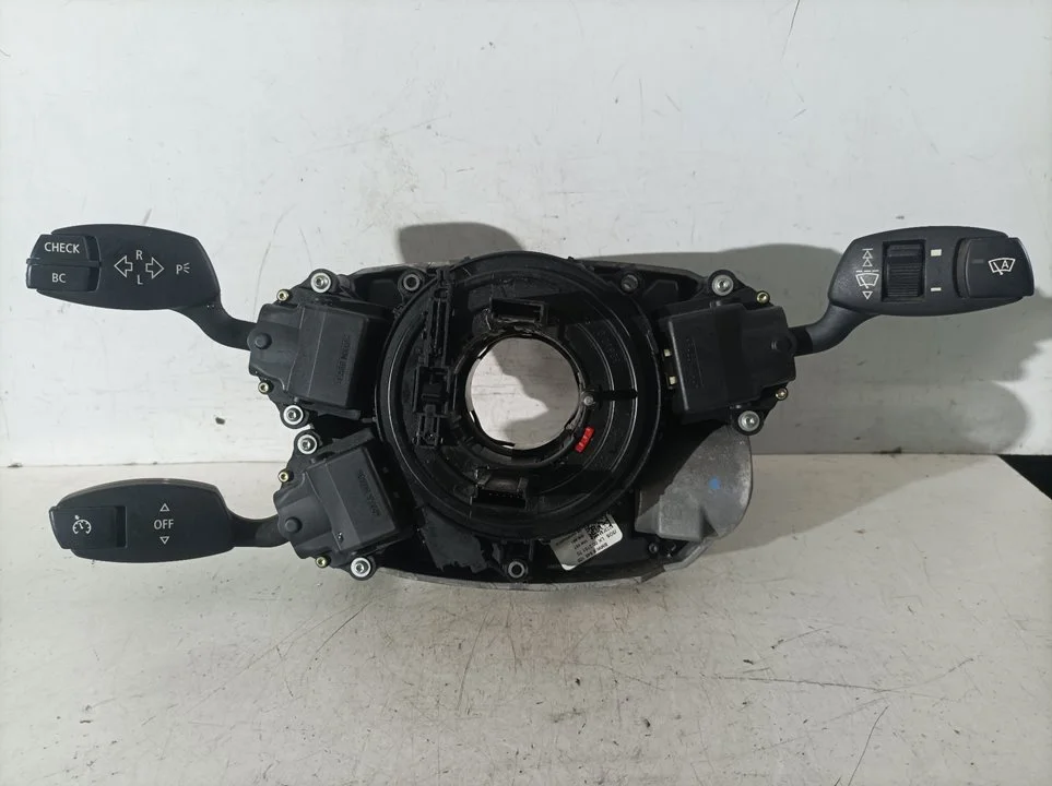 Foto de MANDO MULTIFUNCION BMW SERIE 5 BERLINA (E60) referencia LZ917022601