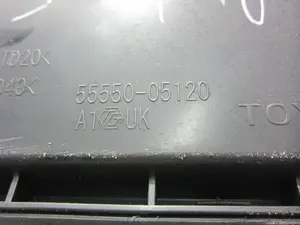 Foto de GUANTERA TOYOTA AVENSIS CROSS SPORT (T27) 1.8 16V CAT (147 CV / 108 KW) referencia 5555005120 foto 4