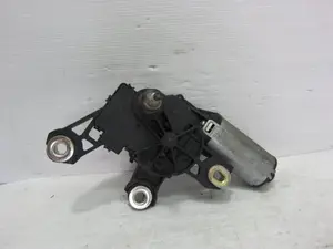 Foto de MOTOR LIMPIA TRASERO VOLKSWAGEN POLO III BERLINA (6N2) 1.4 16V (75 CV / 55 KW) referencia 6X0955711D foto 4
