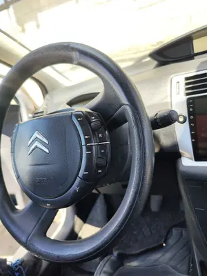 Foto de VOLANTE CITROEN C4 COUPE 1.6 HDi CAT (9HY / DV6TED4) (109 CV / 80 KW) referencia 4109JE foto 4