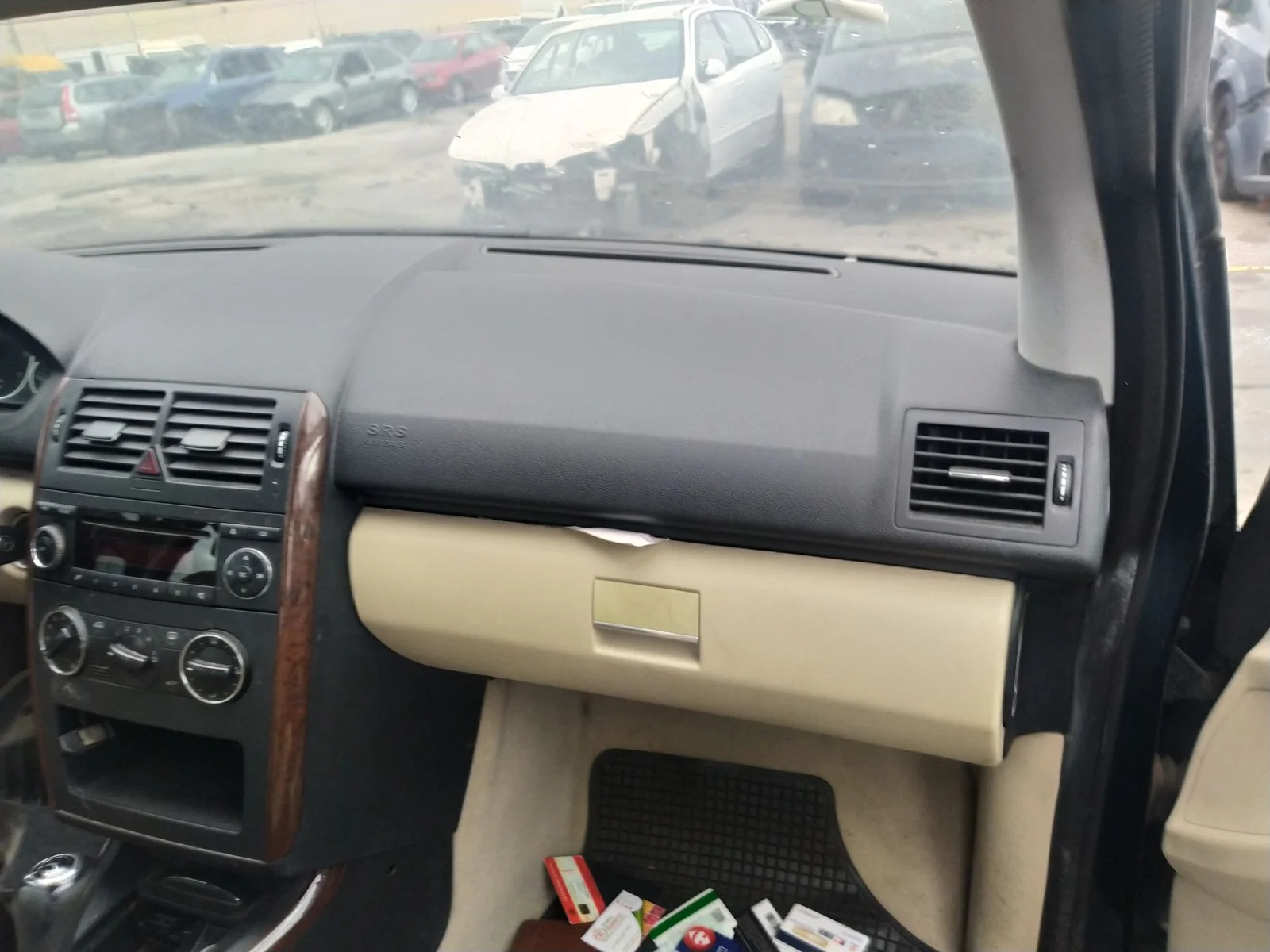 Foto de AIRBAG DELANTERO DERECHO MERCEDES-BENZ CLASE A (BM 169) 1.5 CAT (95 CV / 70 KW) referencia A1698600600