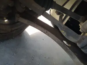 Foto de BRAZO SUSPENSION DELANTERO IZQUIERDO VOLKSWAGEN CADDY (2K)(02.2004) 1.9 TDI (BSU) (75 CV / 55 KW)