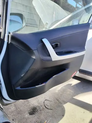 Foto de GUARNECIDO PUERTA DELANTERA DERECHA KIA CEED (JD) 1.4 CAT (99 CV / 73 KW)
