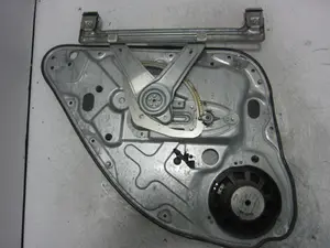 Foto de ELEVALUNAS TRASERO DERECHO FORD FOCUS C-MAX (CAP)(2003) 1.6 TDCi CAT (109 CV / 80 KW) referencia 3M51R264A26EX foto 4