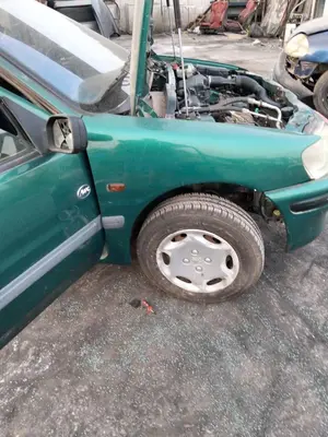 Foto de ALETA DELANTERA DERECHA PEUGEOT 106 (S2) 1.1  (60 CV / 44 KW)