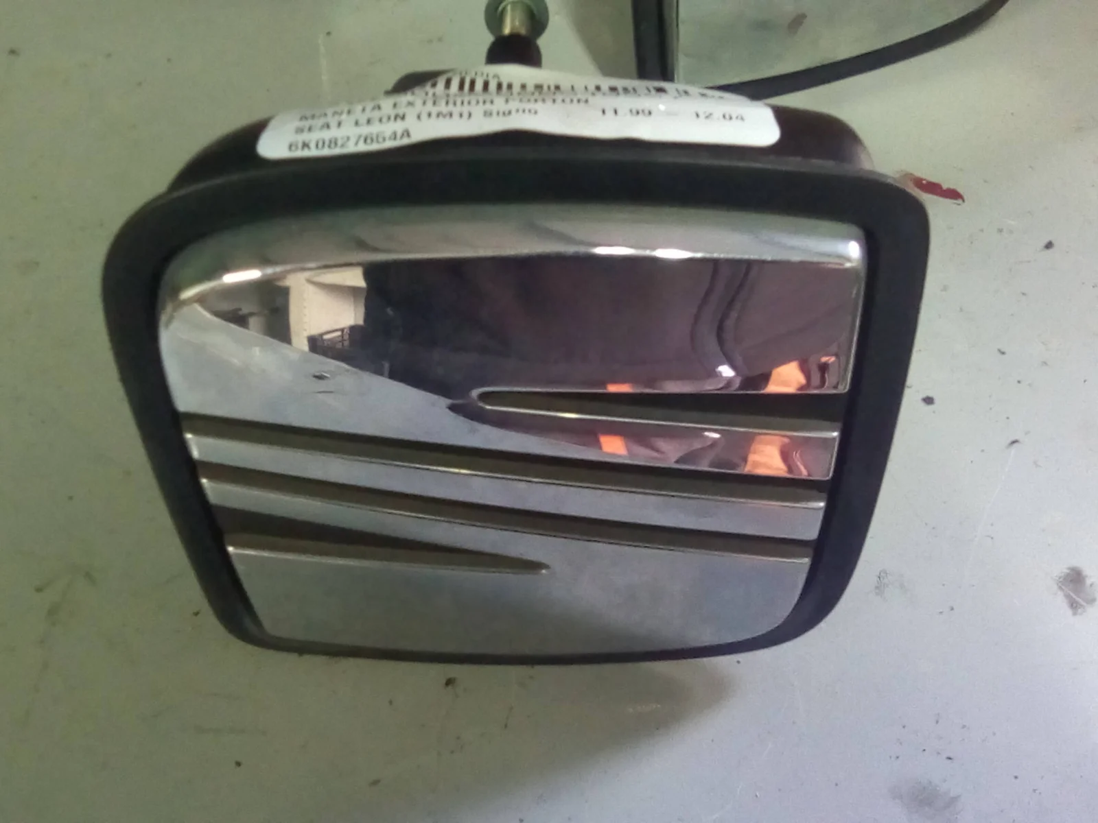 Foto de NO IDENTIFICADO SEAT LEON (1M1) 1.9 TDI (90 CV / 66 KW) referencia 6K0827654A