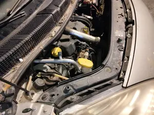 Foto de CAJA FILTRO AIRE RENAULT SCENIC II (JM)